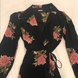 REFORMATION FLORAL DRESS M